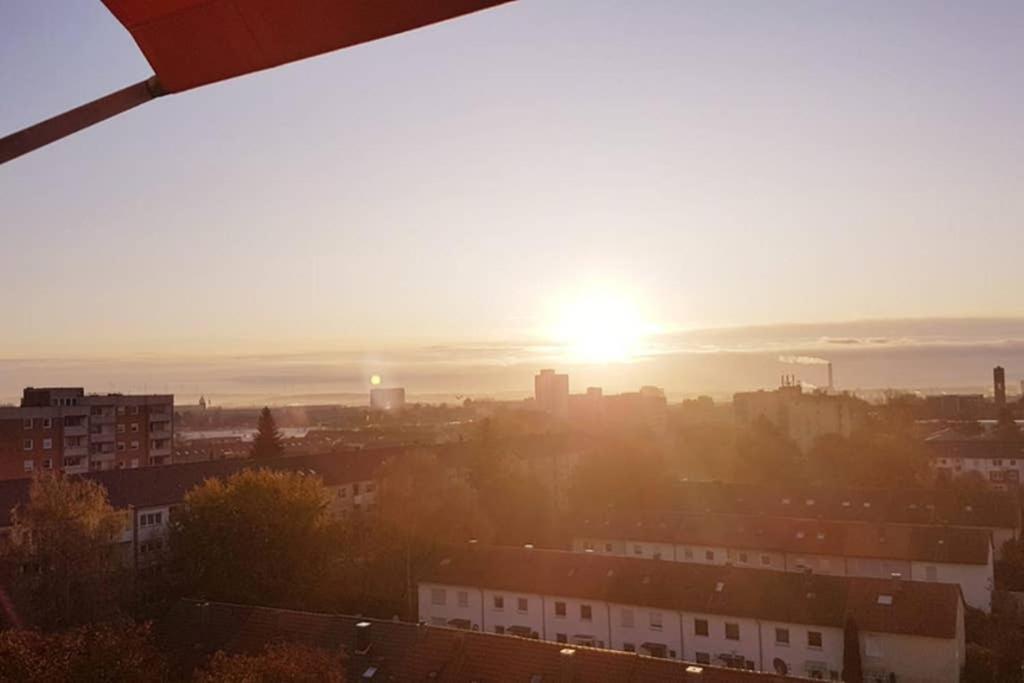Penthouse "Marc Aurel" - Greatview, Wifi & Netflix Apartment Schweinfurt Exterior foto