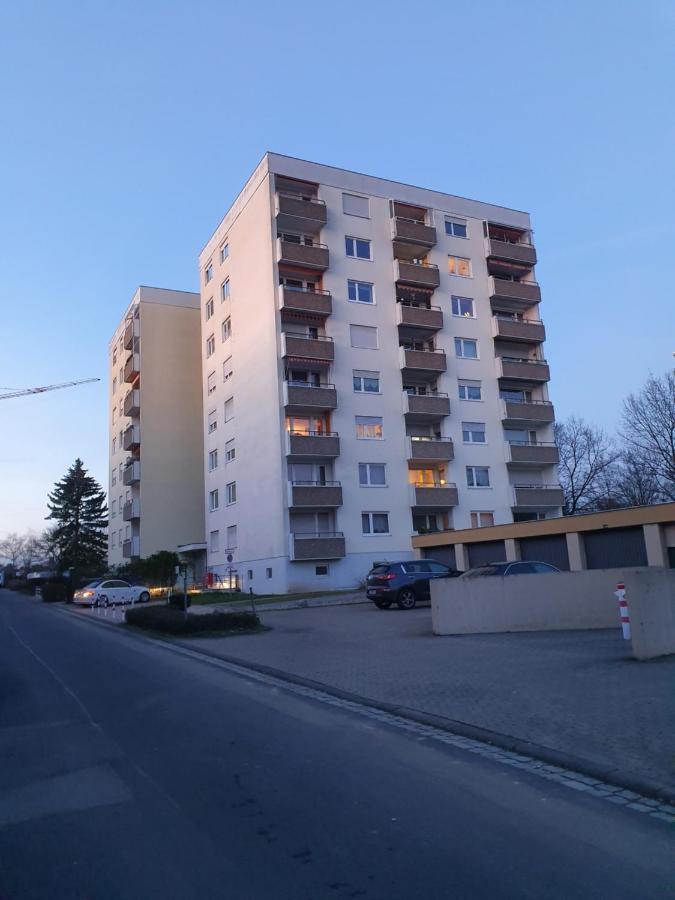 Penthouse "Marc Aurel" - Greatview, Wifi & Netflix Apartment Schweinfurt Exterior foto
